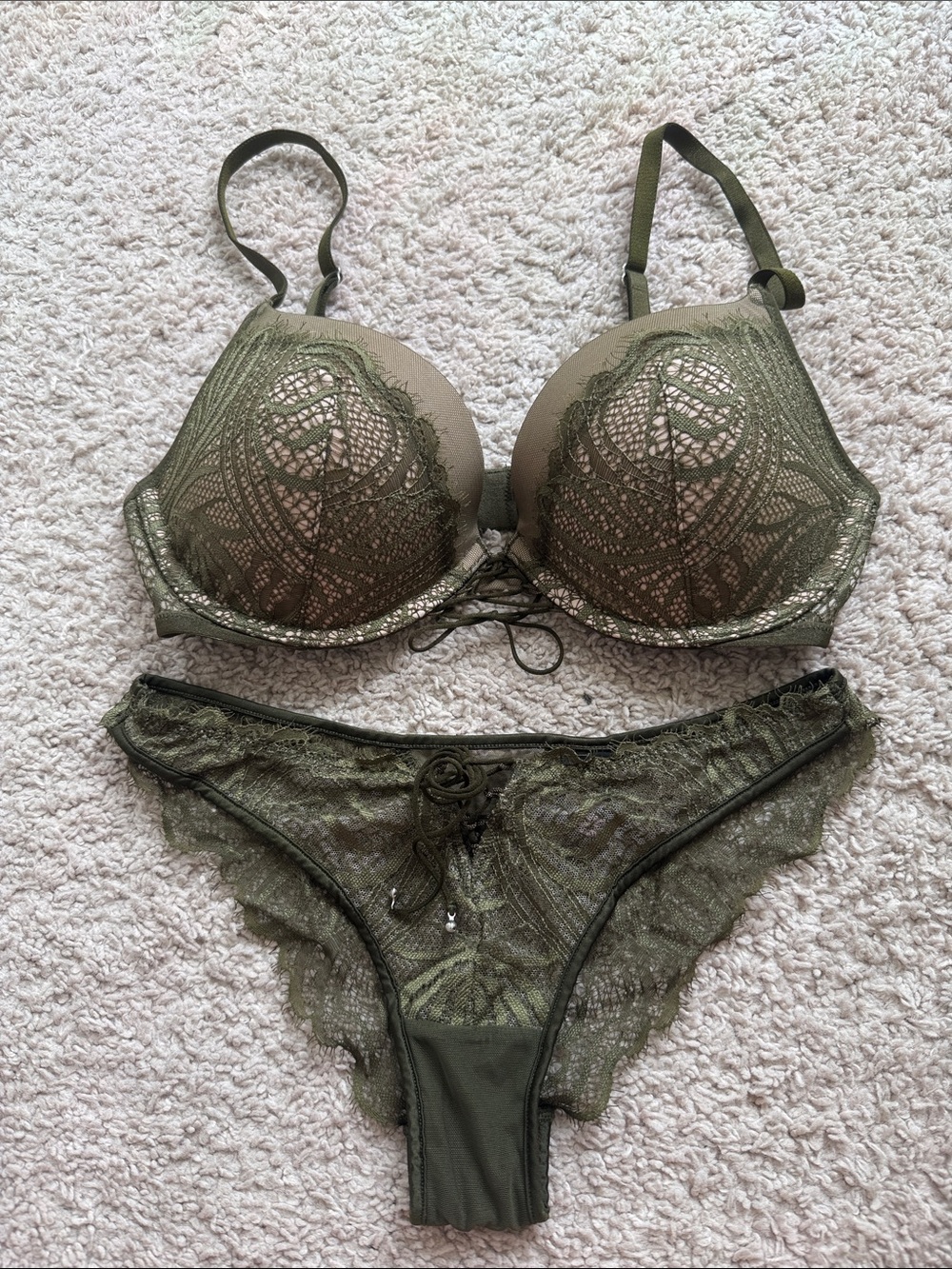 Victoria Secret Very Sexy Push Up bra with lace Cheekini Panty set